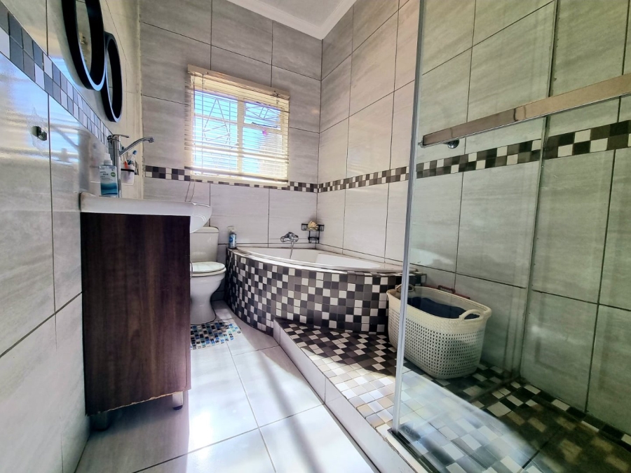 3 Bedroom Property for Sale in Herlear Northern Cape